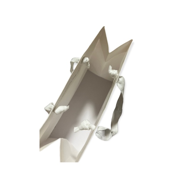 Intermix - Picture 3 of 3